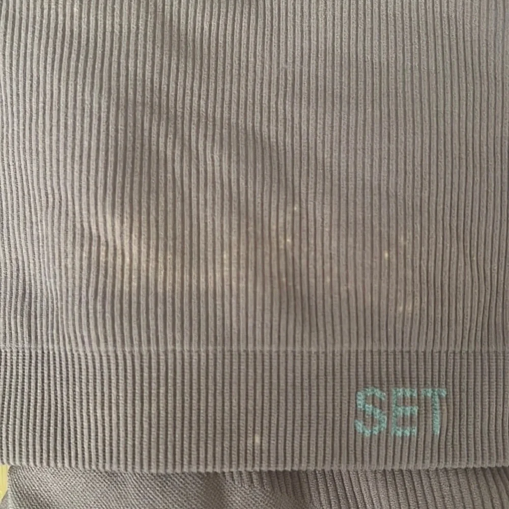 Set Active set in Ginger - Picture 8 of 9